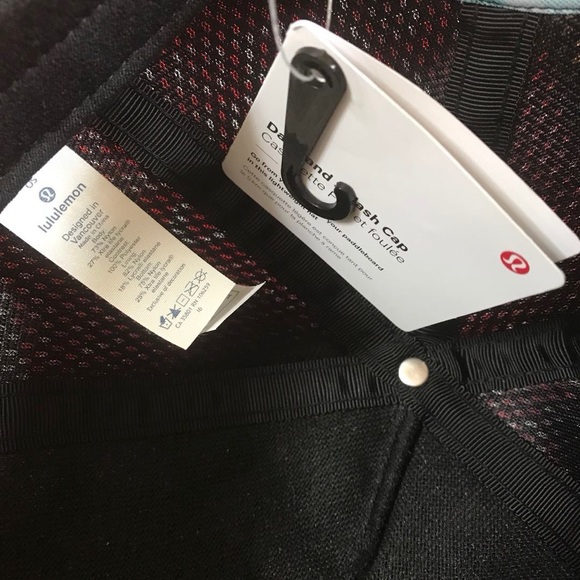 Lululemon Dash & Splash Cap II - Picture 5 of 5